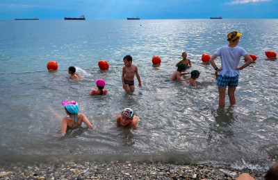 Мы хотим рассказать вам про наше море!