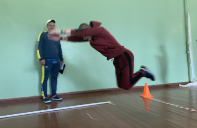 Рекордсмен по прыжкам в длину! Световидов Ярослав, и его результат 2 м 22 см