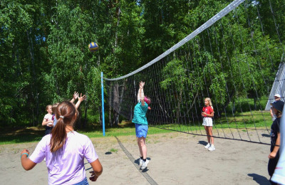 В "Салюте" модно из года в год - быть первым на площадке!